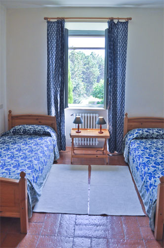 Twin Bedroom